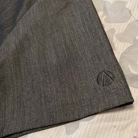 Adar Scrubs top ‘n bottom NWOT soft to the touch light weight - Picture 12 of 13